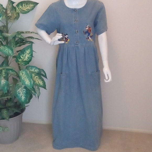 VINTAGE! Embroidered Disney Denim w/Mickey, Minnie, Donald, Daisy, Goofy & Pluto - Picture 1 of 12